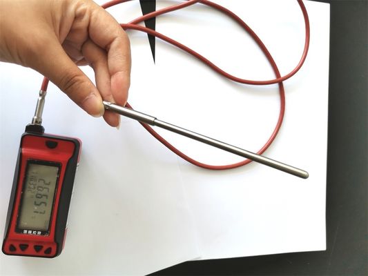 Η μέτρηση θερμοκρασίας εργαστηρίου γίνεται εύκολη με ψηφιακό θερμόμετρο υψηλής ακρίβειας